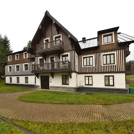 Apartment Apartman Hradecanka